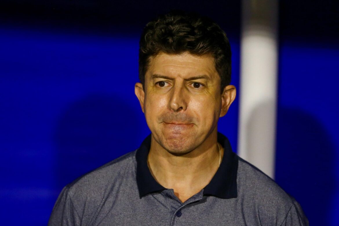 “humildes”:-tcheco-faz-previsao-sincera-sobre-briga-do-parana-clube-no-estadual